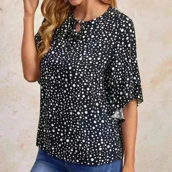 ✨Emery Rose Size LG batwing sleeved blouse keyhole tie front navy/white dots - Picture 2 of 5